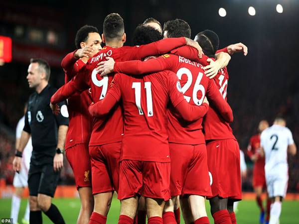 Bóng đá Anh ngày 17/3: Liverpool nối dài chuỗi trận ấn tượng