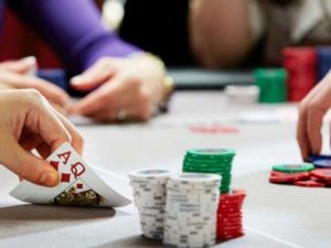 Mẹo đánh xì tố 3 cây dành cho người chơi casino online 2022