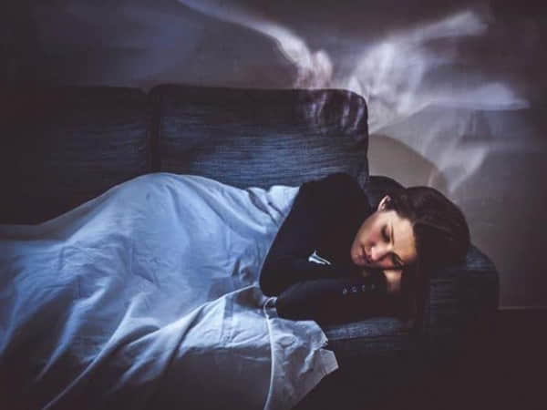 Mơ thấy người thân chết đánh con gì?