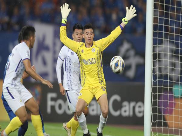 Bóng đá VN 6/11: Quan Văn Chuẩn bất ngờ được AFC vinh danh
