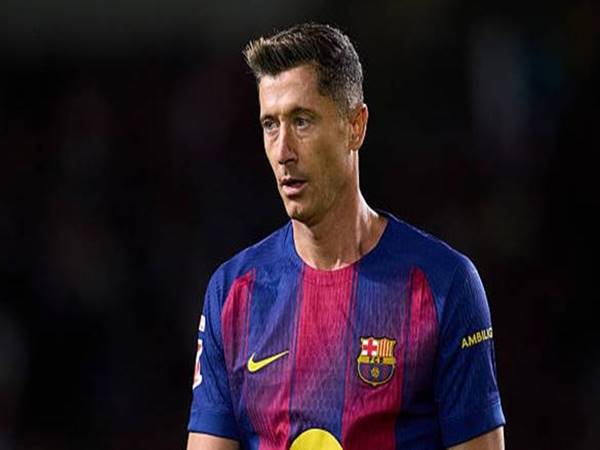 Tin Barcelona: Lewandowski chưa vội chốt tương lai với Barca