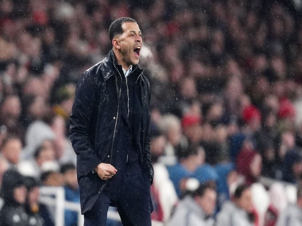 Tin BĐ: HLV Liam Rosenior nổi giận với Arsenal trước đại chiến Chelsea