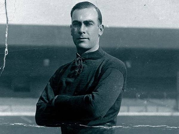 Tiền đạo Liverpool